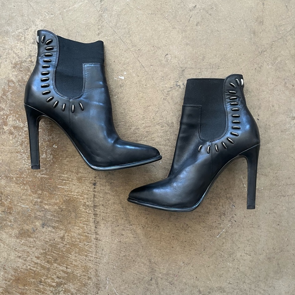 Kendall & Kylie Black Studded Ankle Heel Booties Size 8.5
